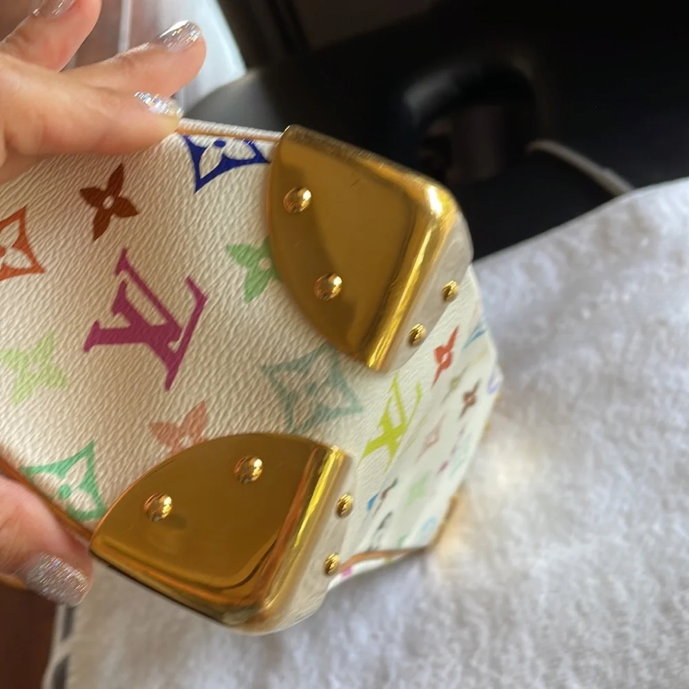 Louis Vuitton Boulogne - Picture 15 of 17